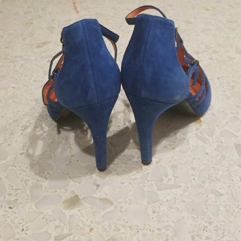 Via Spiga Suede Heel - Picture 4 of 7